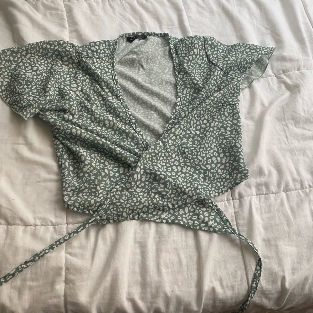 cute green crop top